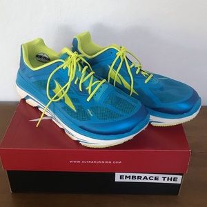 Like New Altra Duo Women’s Running Shoes sz 10.5